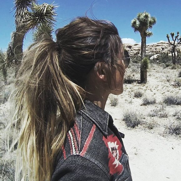 Meet your Posher, Jessica - Picture 2 of 3